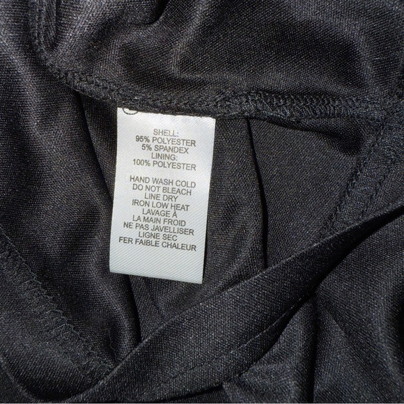 Lulu’s NWT All About The Love Twist Cutout Skater Mini Party Dress Size S - Picture 8 of 8